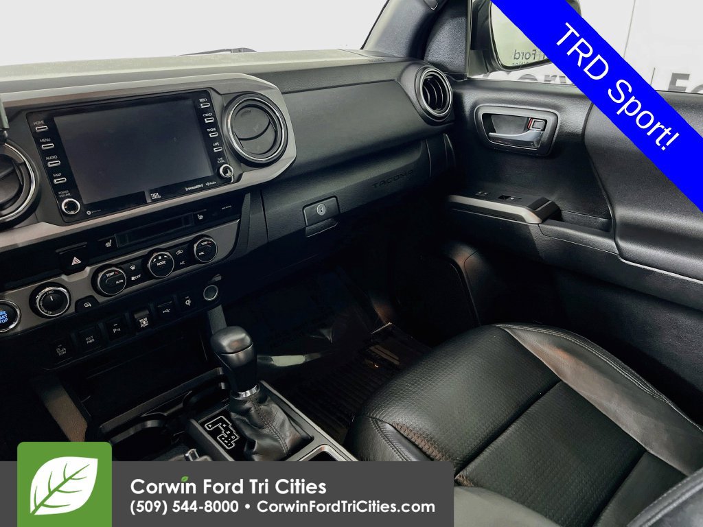 Used 2020 Toyota Tacoma TRD Sport w/ TRD Premium Sport Package AWD/4WD image 26