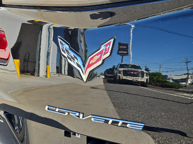 Used 2019 Chevrolet Corvette Stingray Coupe w/ 1LT RWD image 30