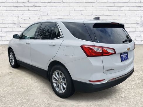 Used 2020 Chevrolet Equinox LT image 2