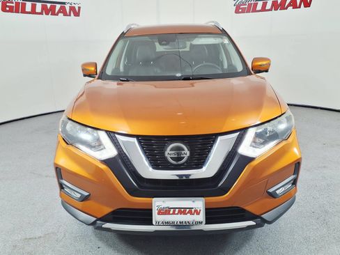 Used 2019 Nissan Rogue SL AWD/4WD image 2