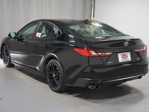 Certified 2025 Toyota Camry SE image 6