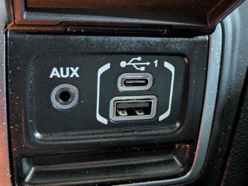 Certified 2022 Jeep Gladiator Overland image 17