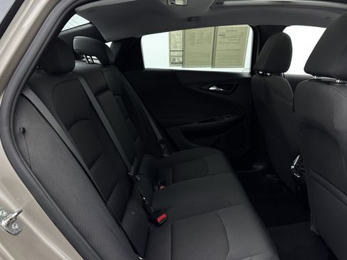 Used 2023 Chevrolet Malibu LT FWD image 31