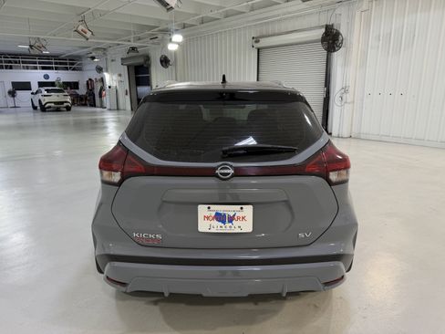 Used 2023 Nissan Kicks SV image 4