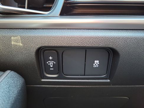 Certified 2025 Kia Sorento S image 24