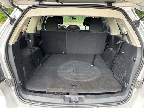 Used 2011 Dodge Journey Mainstreet w/ Safe & Sound Group FWD image 18