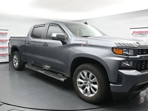Used 2021 Chevrolet Silverado 1500 Custom AWD/4WD image 2