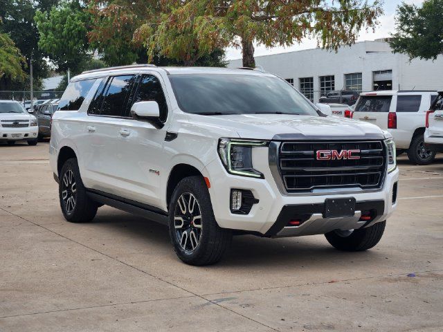 Used 2024 GMC Yukon XL AT4 AWD/4WD image 3