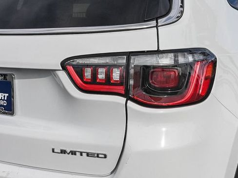 Used 2025 Jeep Compass Limited AWD/4WD image 10