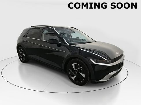 Used 2025 Hyundai Ioniq 5 SEL image 1