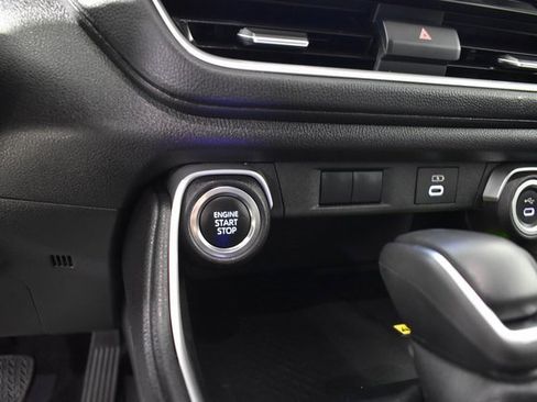 Used 2025 Toyota Grand Highlander XLE image 17