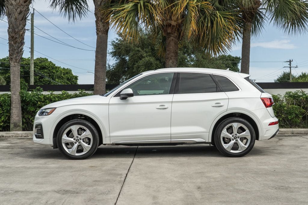 Used 2021 Audi Q5 2.0T Premium Plus w/ Premium Plus Package AWD/4WD image 3