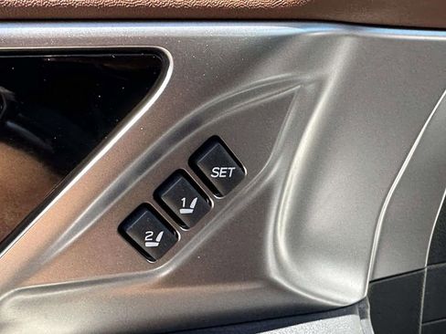Certified 2022 Subaru Outback Touring AWD/4WD image 31