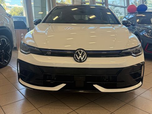 Used 2026 Volkswagen Golf AWD/4WD image 6