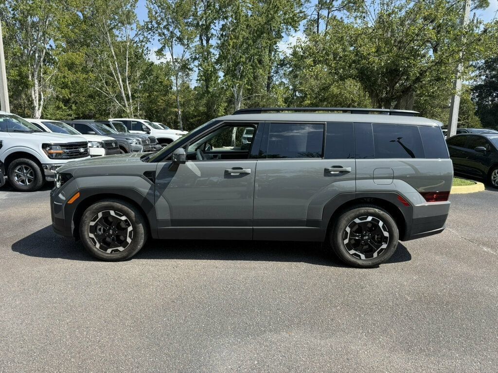 Used 2026 Hyundai Santa Fe SEL FWD image 2