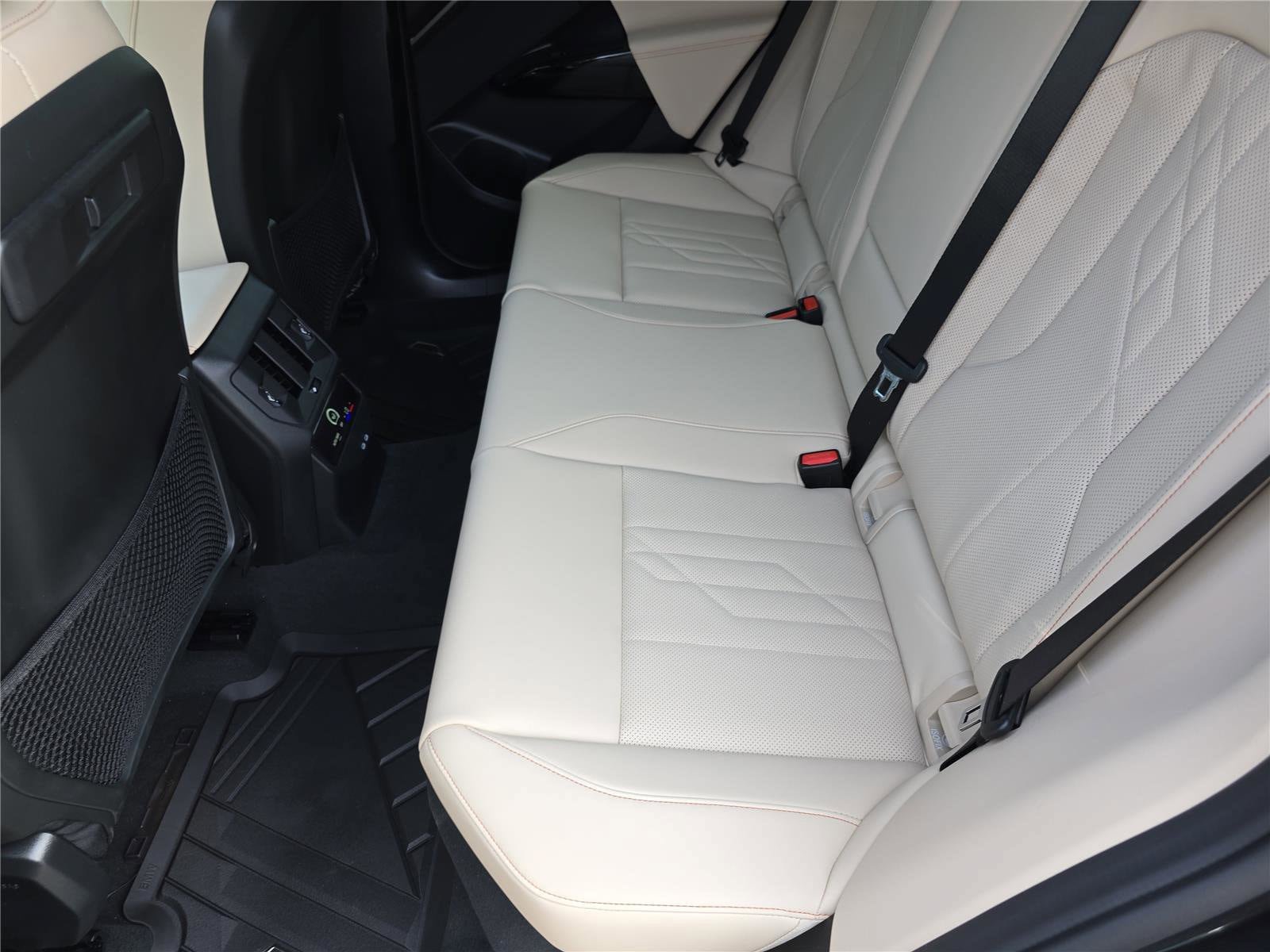 Used 2026 BMW X3 xDrive30i w/ Premium Package AWD/4WD image 15