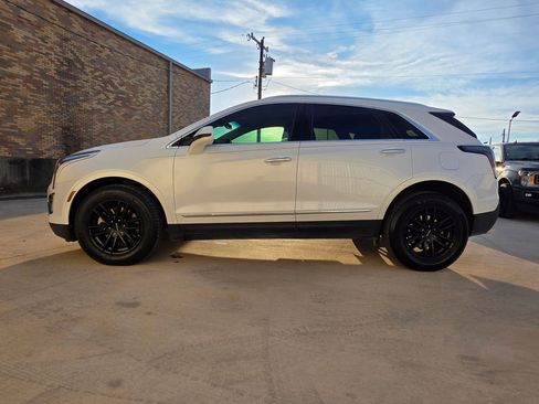 Used 2017 Cadillac XT5 Luxury w/ Driver Awareness Package image 4