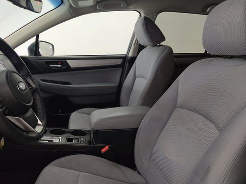 Used 2019 Subaru Outback 2.5i Premium image 17