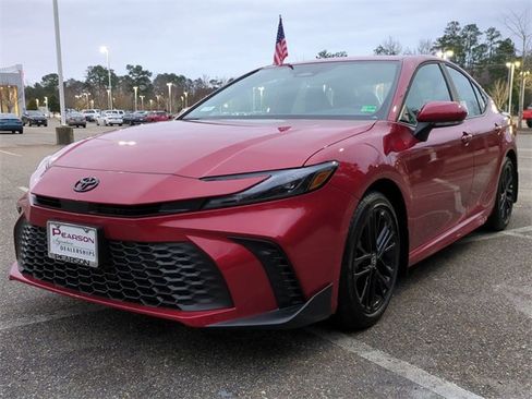 New 2026 Toyota Camry SE image 8