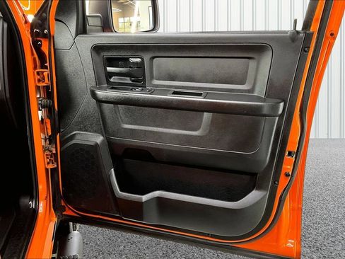 Used 2019 RAM 1500 Express w/ Ignition Orange Sport Package AWD/4WD image 27