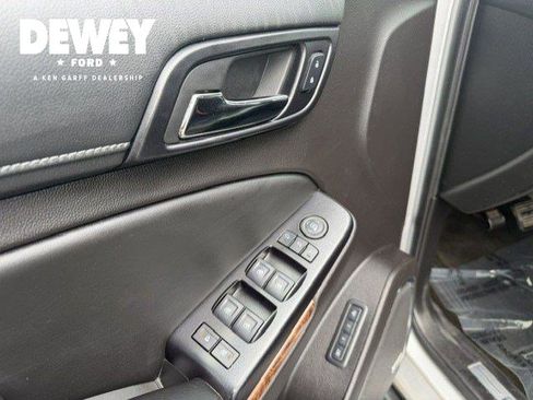 Used 2016 Chevrolet Tahoe LTZ AWD/4WD image 11
