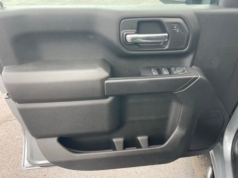 Used 2024 Chevrolet Silverado 2500 Custom w/ Custom Value Package image 12