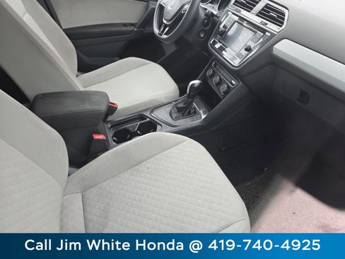 Used 2018 Volkswagen Tiguan S image 19