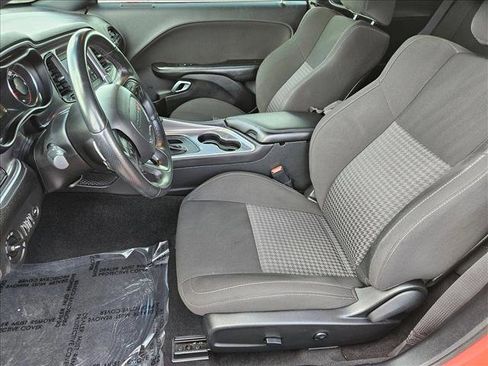 Used 2020 Dodge Challenger R/T image 15