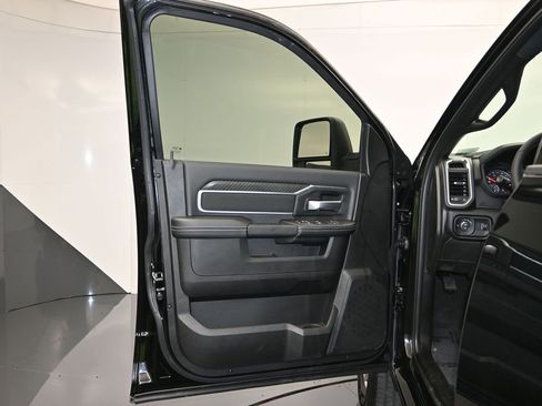 New 2026 RAM 3500 Big Horn AWD/4WD image 10