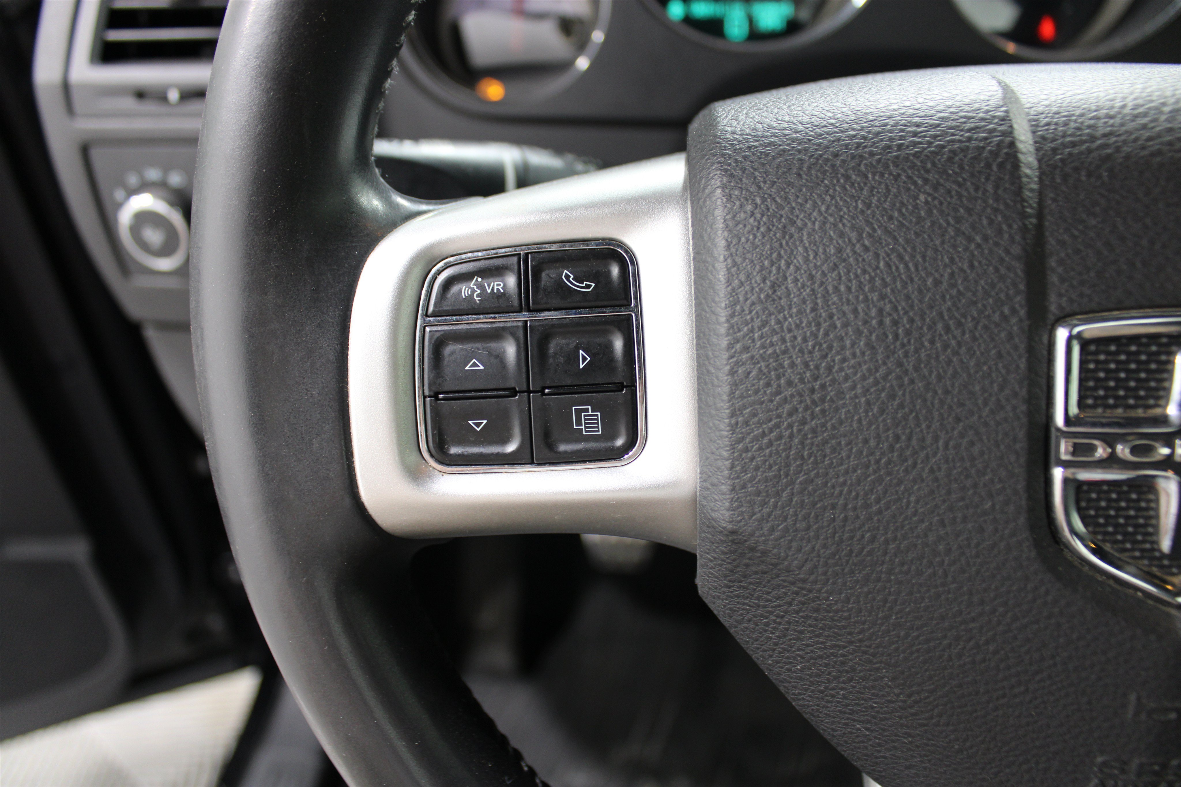 Used 2014 Dodge Challenger R/T w/ Blacktop Package RWD image 17
