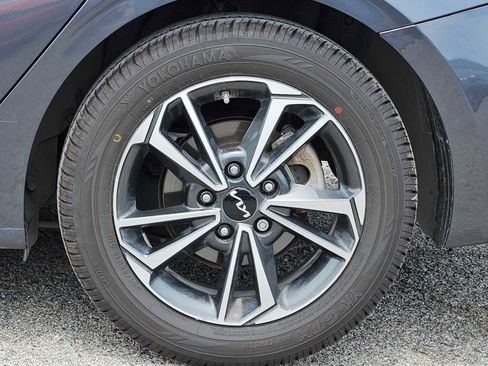 Used 2024 Kia Forte LXS image 14