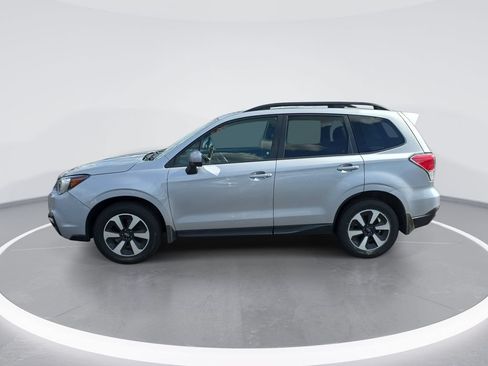 Used 2018 Subaru Forester 2.5i Premium AWD/4WD image 7