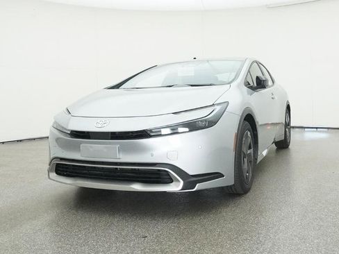 New 2026 Toyota Prius SE image 32