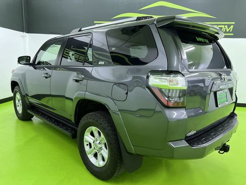Used 2022 Toyota 4Runner SR5 Premium AWD/4WD image 7