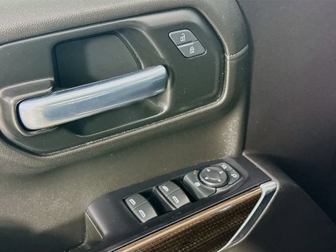 Used 2020 Chevrolet Silverado 1500 LTZ w/ LTZ Plus Package RWD image 18
