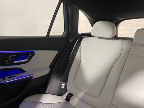 New 2026 Mercedes-Benz GLC 300 image 13