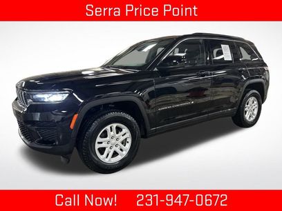 Certified 2023 Jeep Grand Cherokee Laredo w/ Luxury Tech Group I