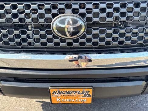 Used 2021 Toyota Tundra SR5 AWD/4WD image 31