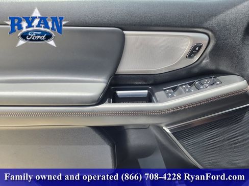 Certified 2025 Ford Expedition Active AWD/4WD image 16
