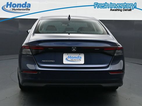 Used 2023 Honda Accord EX image 8