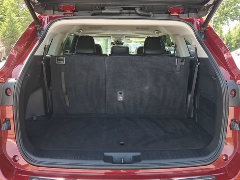 Used 2023 Toyota Highlander XLE FWD image 30