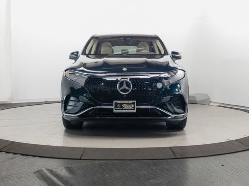 Used 2023 Mercedes-Benz EQS 580 4MATIC SUV image 2