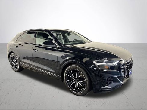 Used 2021 Audi SQ8 Premium Plus w/ SQ8 Black Optic Package AWD/4WD image 4