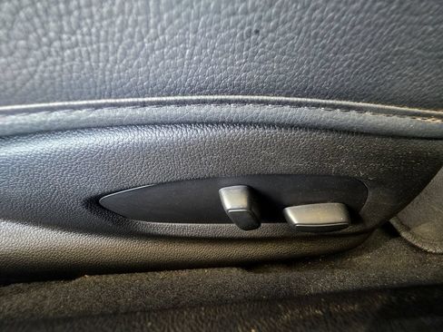 Used 2023 Chevrolet Camaro LT RWD image 39
