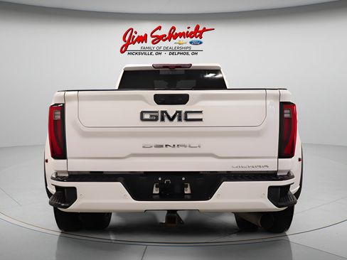 Used 2024 GMC Sierra 3500 Denali Ultimate AWD/4WD image 5