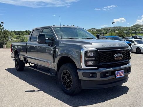 New 2026 Ford F250 Lariat w/ Black Appearance Package AWD/4WD image 7