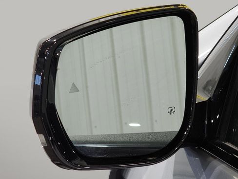 Used 2021 Jeep Grand Cherokee L Limited image 10