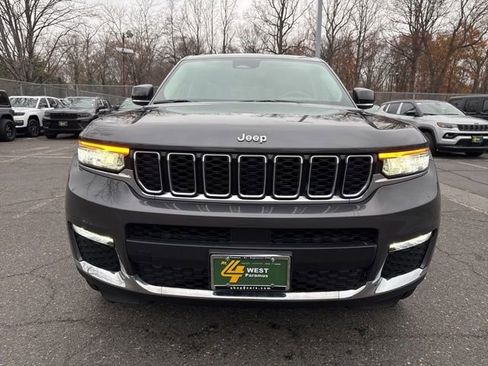 Used 2022 Jeep Grand Cherokee L Limited image 2