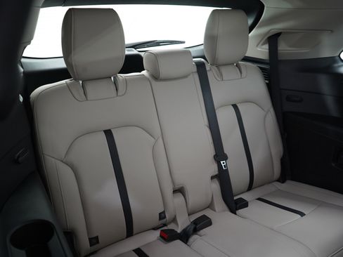 Certified 2024 MAZDA CX-90 3.3 Turbo w/ Premium Package AWD/4WD image 16