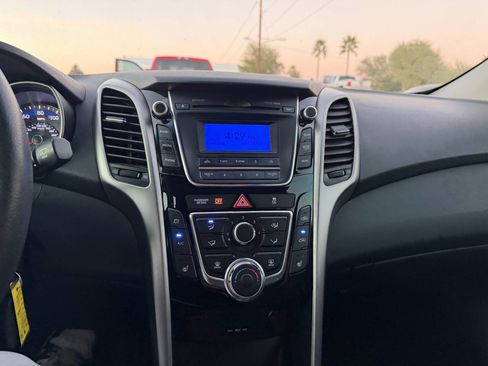 Used 2013 Hyundai Elantra GT image 18